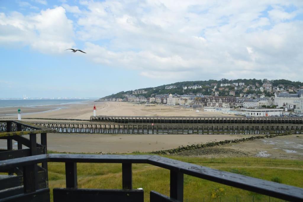 Mini-Duplex Cosy Avec Magnifique Vue Mer Deauville Exterior foto